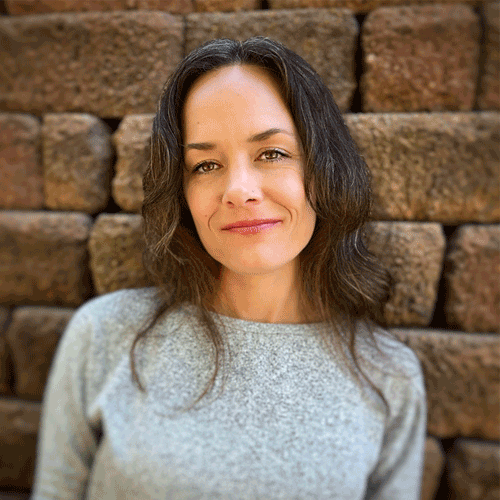 Julie Barnhart